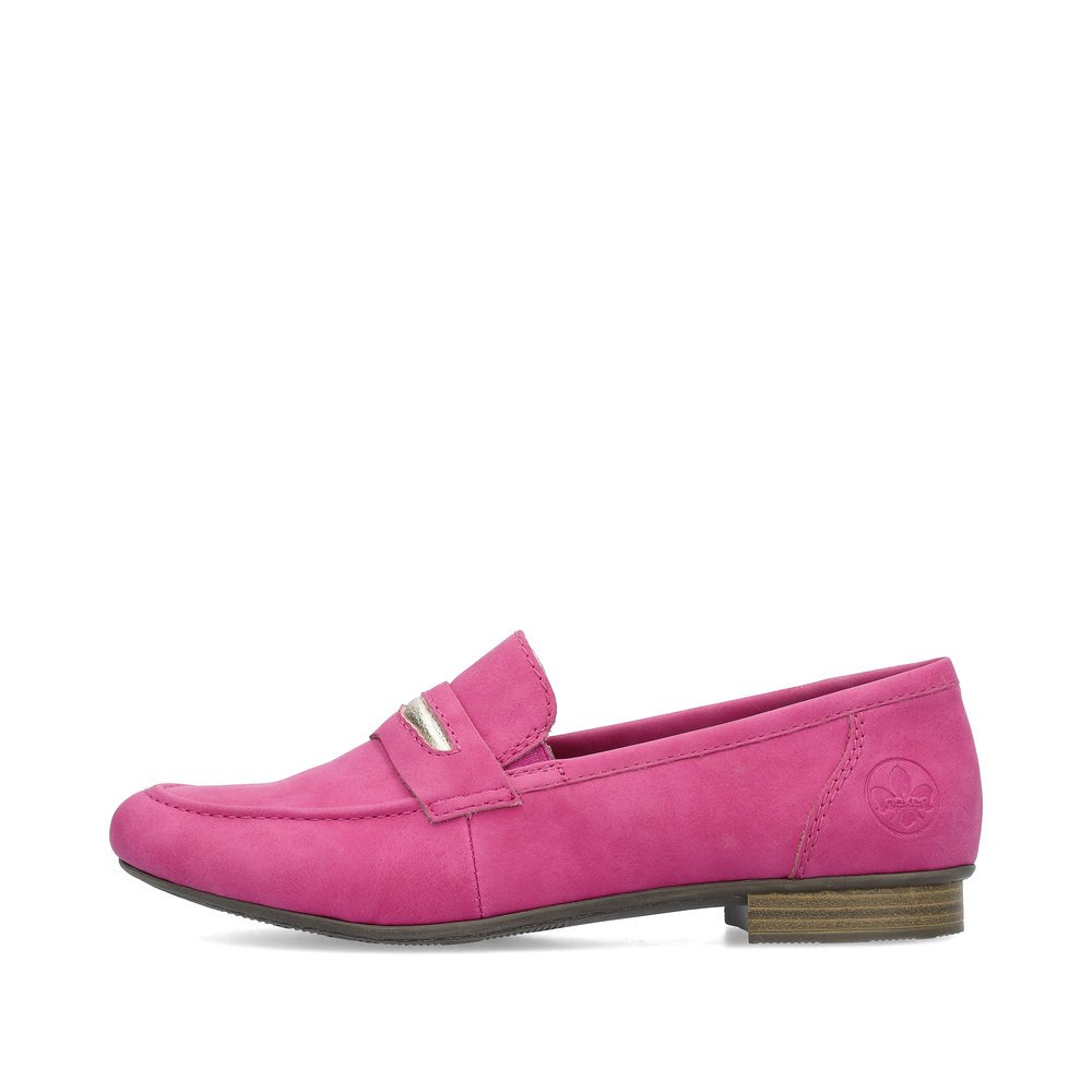 Pink Rieker women´s loafers 51996-31 with an elastic insert. Outside of the shoe.