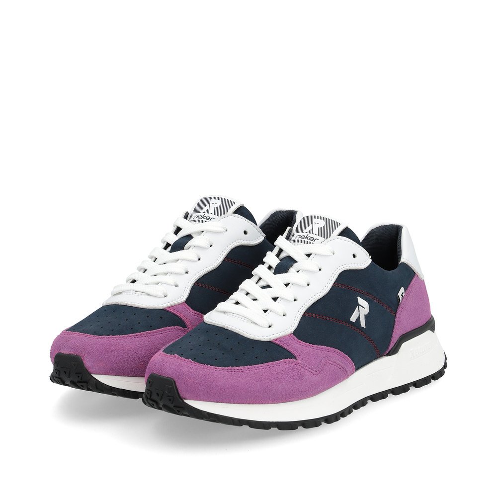 Blue Rieker women´s low-top sneakers W0608-14 with a light sole. Shoes laterally.