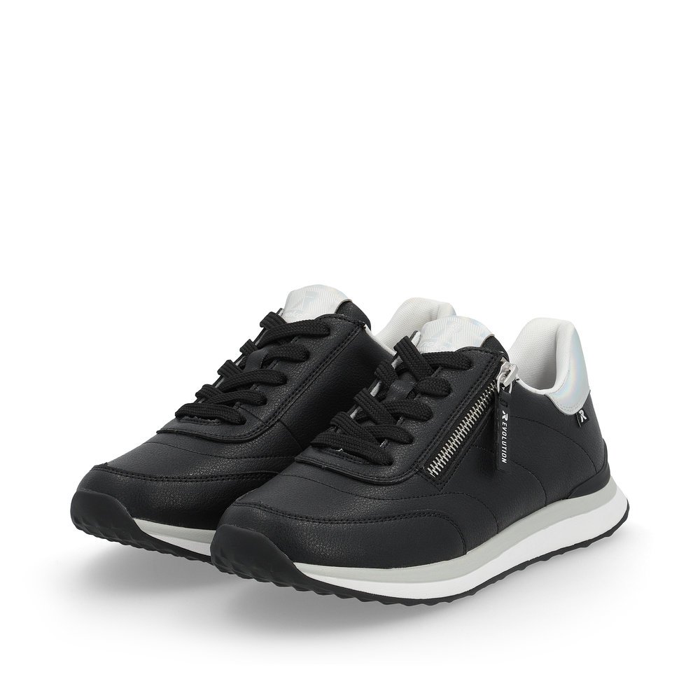 Black Rieker women´s low-top sneakers 42505-00 with a super light and flexible sole. Shoes laterally.