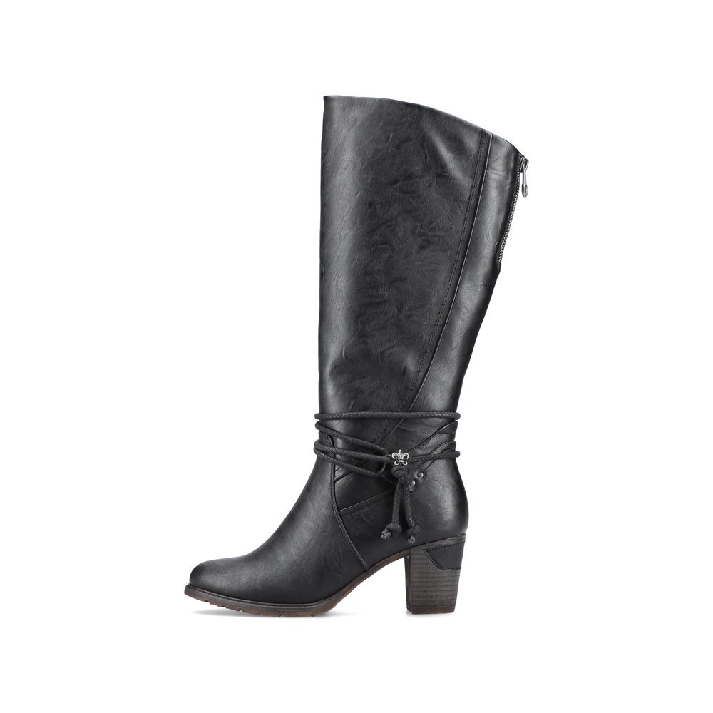 Jet black Rieker women´s high boots 96059-00 with profile sole with block heel. The outside of the shoe