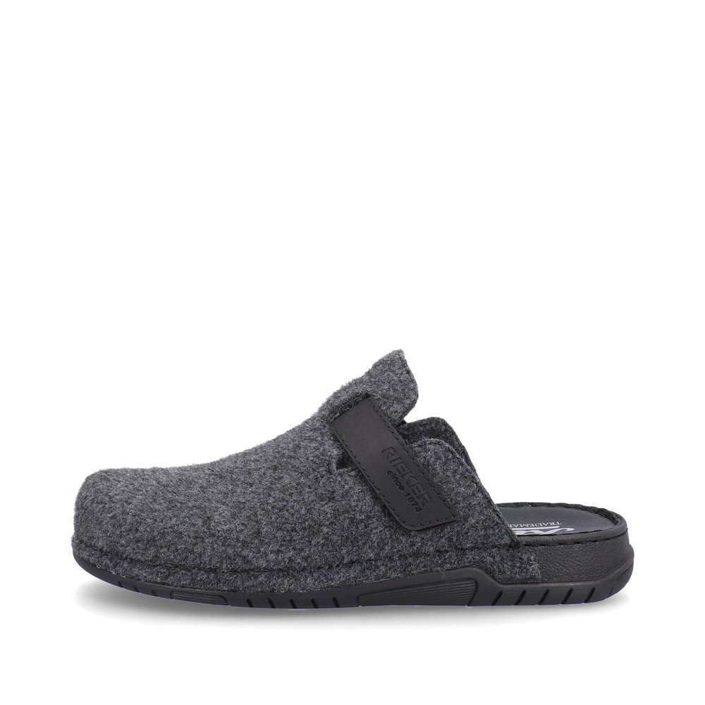 Granite grey Rieker men´s clogs 25950-45 with shock-absorbing and very light sole. The outside of the shoe