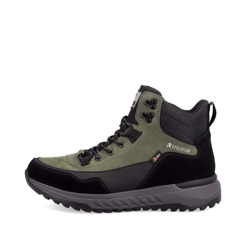 Black Rieker EVOLUTION men´s boots U0169-54 with Fiber-Grip sole. The outside of the shoe