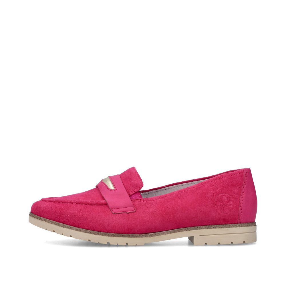 Magenta Rieker women´s loafers 45301-31 with an elastic insert. Outside of the shoe.