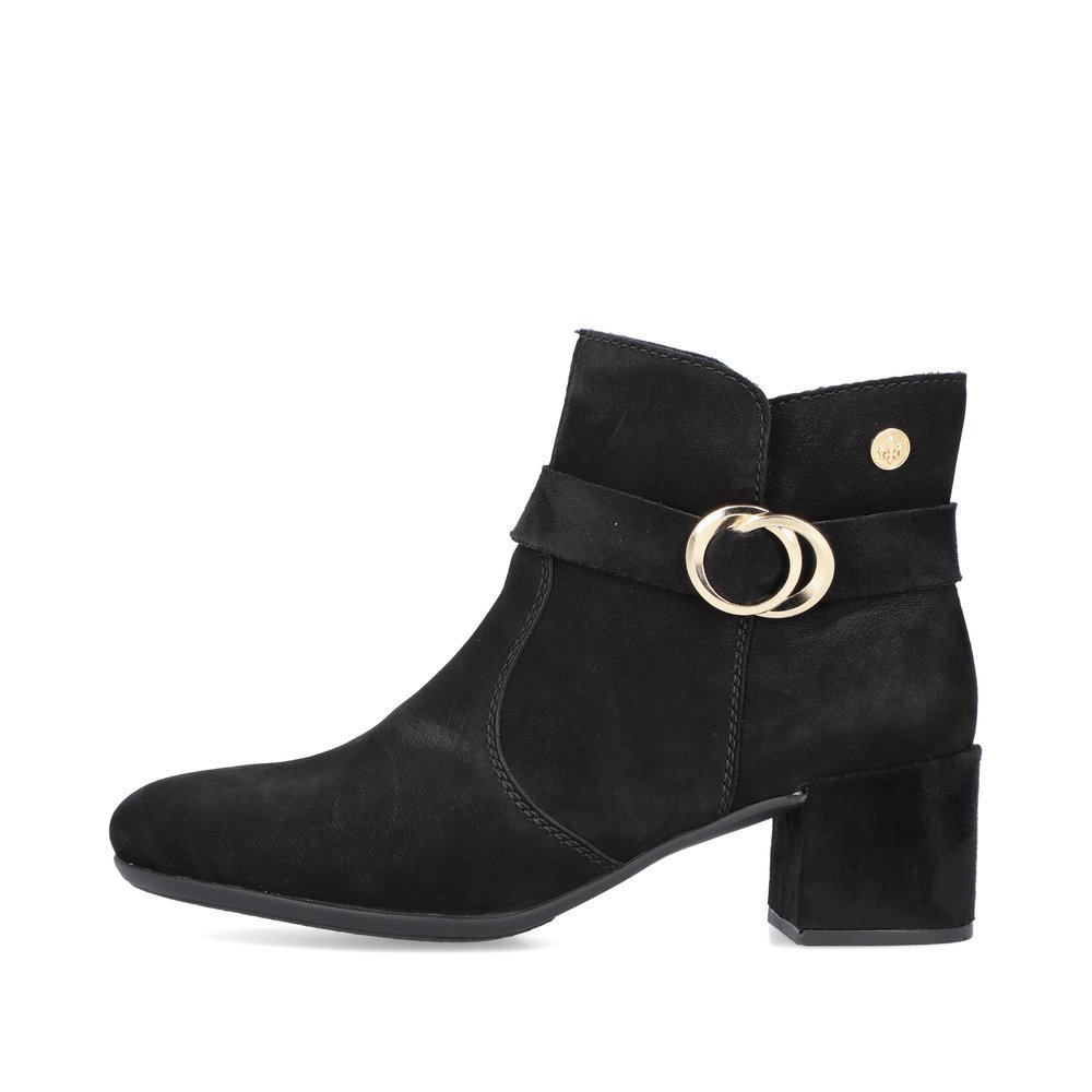 Night black Rieker women´s ankle boots 70289-00 with zipper as well as a block heel. The outside of the shoe