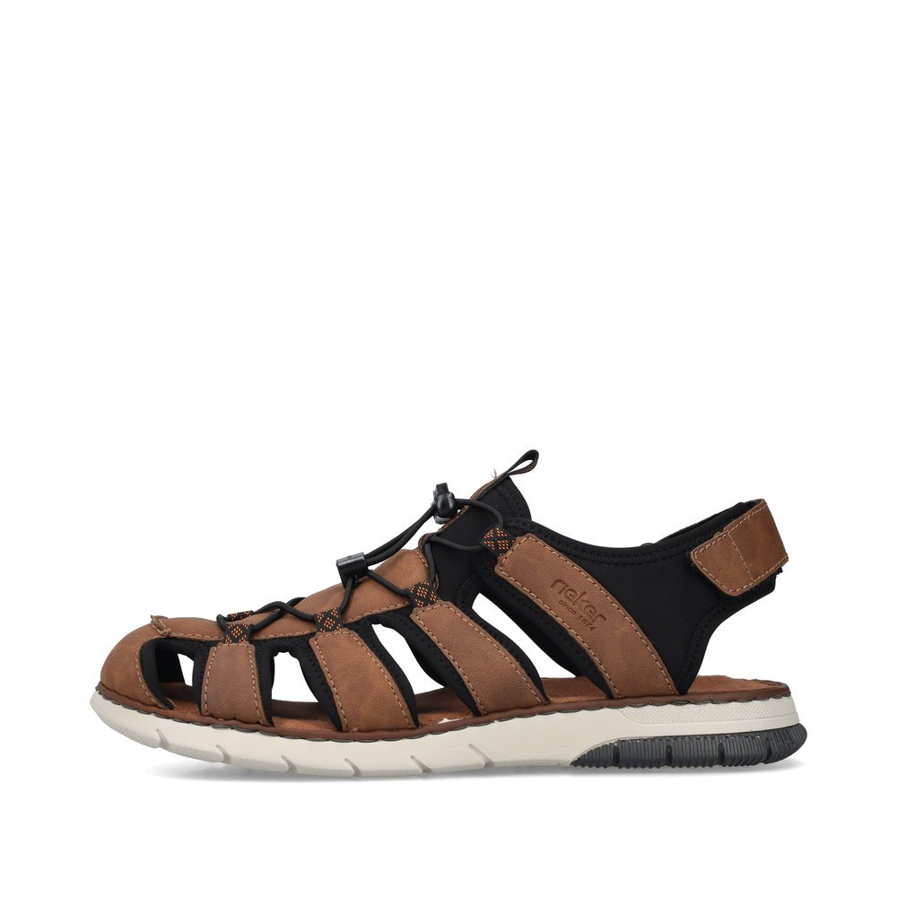 Hazel Rieker men´s hiking sandals 25246-24 with a hook and loop fastener. Outside of the shoe.