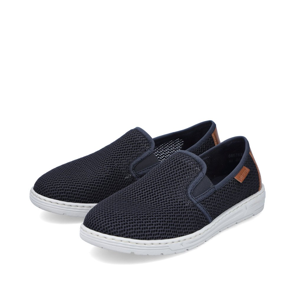 Blue Rieker men´s slippers 08676-14 with an elastic insert as well as extra width H. Shoes laterally.