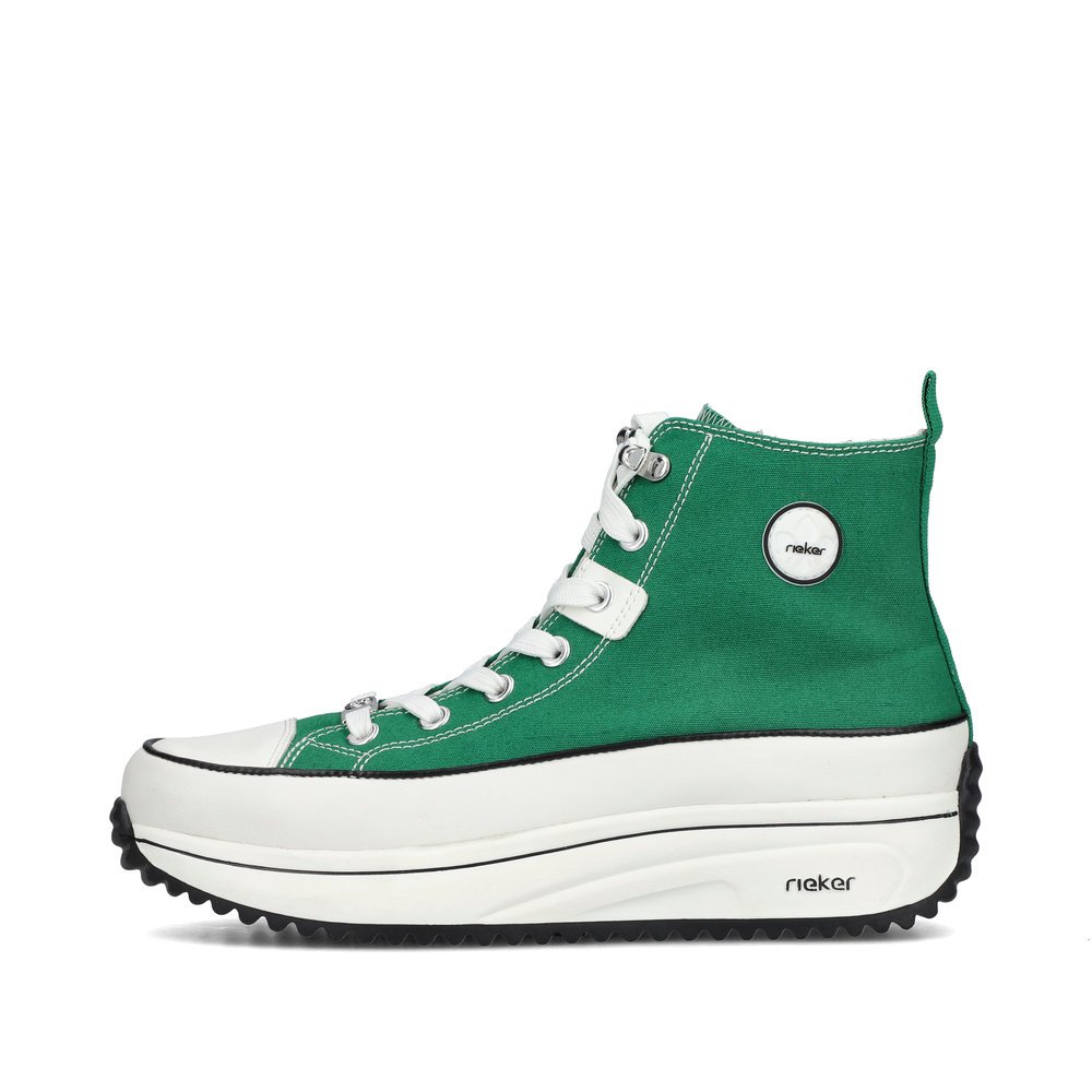 Green Rieker women´s high-top sneakers 90010-52 with a durable platform sole. Outside of the shoe.