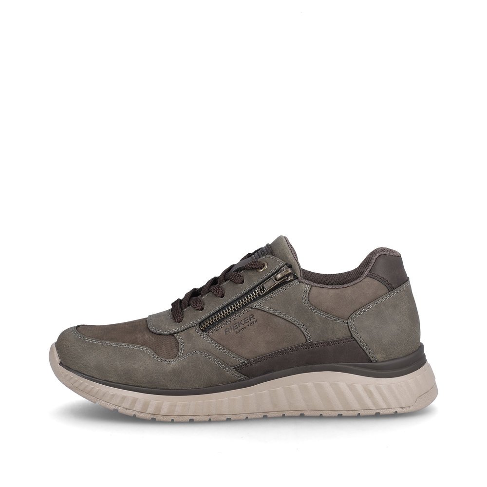 Army green Rieker men´s sneakers B0601-25 with very light and shock-absorbing sole. The outside of the shoe