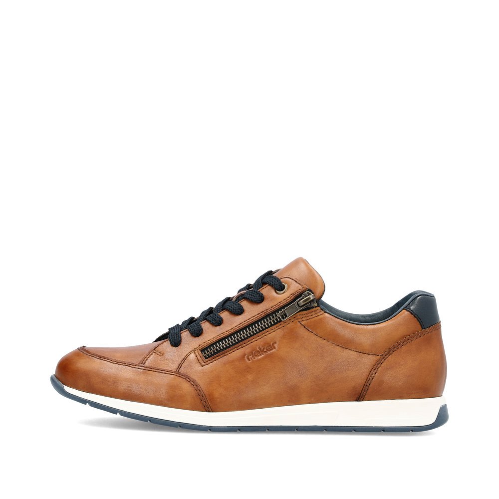 Nussbraune Rieker Herren Sneaker Low 11903-24 mit einem Reißverschluss. Schuh Außenseite.