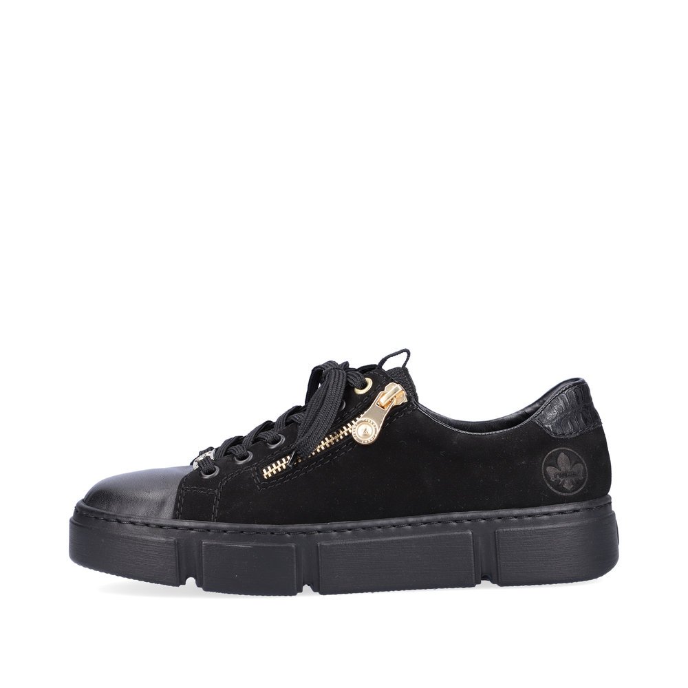 Jet black Rieker women´s sneakers N5932-00 with very light and shock-absorbing sole. The outside of the shoe