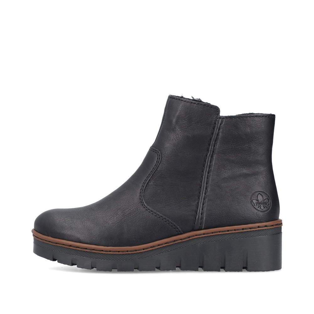 Graphite black Rieker women´s ankle boots X9165-00 with profile sole with wedge heel. The outside of the shoe