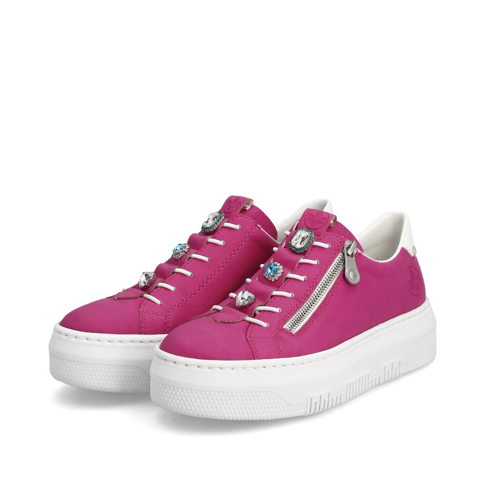 Blossom pink Rieker women´s low-top sneakers M1954-31 with a zipper. Shoes laterally.
