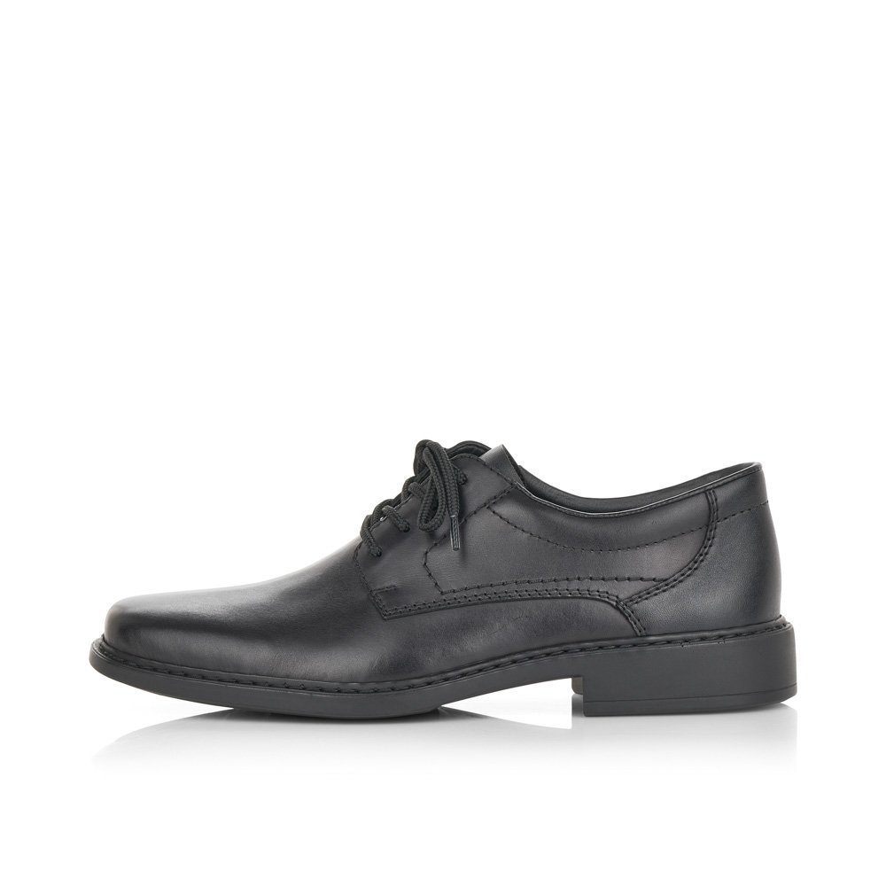 Jet black Rieker men´s lace-up shoes B0800-00 with the extra width H. Outside of the shoe.