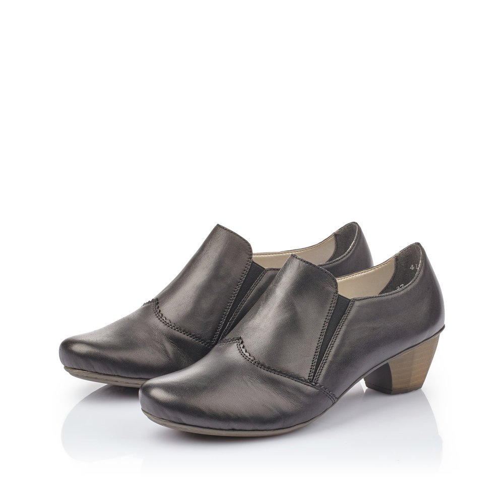 Night black Rieker women´s pumps 41751-01 with an elastic insert. Shoes laterally.