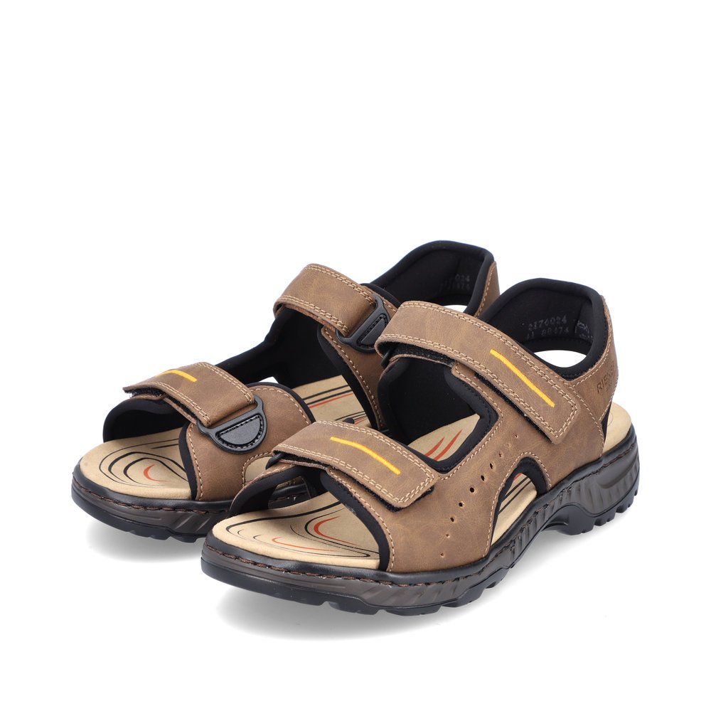 Coffee brown Rieker men´s hiking sandals 21760-24 with a hook and loop fastener. Shoes laterally.