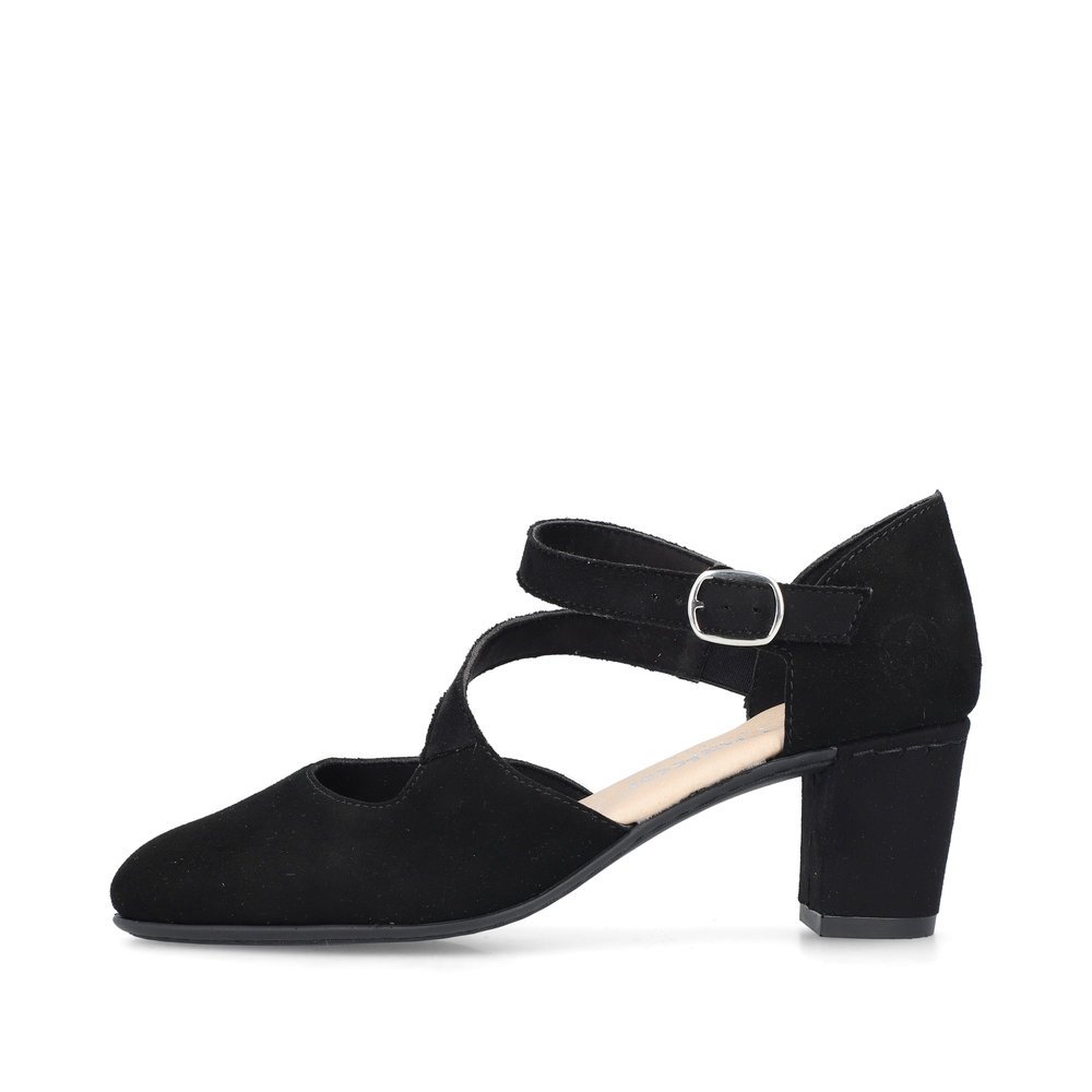 Black Rieker women´s pumps 41080-00 with a buckle as well as extra soft cover sole. Outside of the shoe.