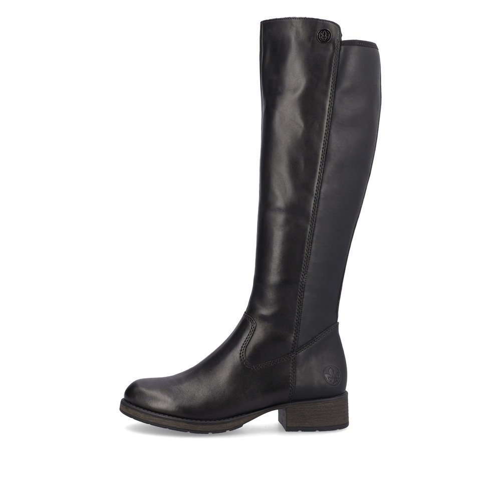 Jet black Rieker women´s high boots Z9591-01 with zipper as well as profile sole. The outside of the shoe
