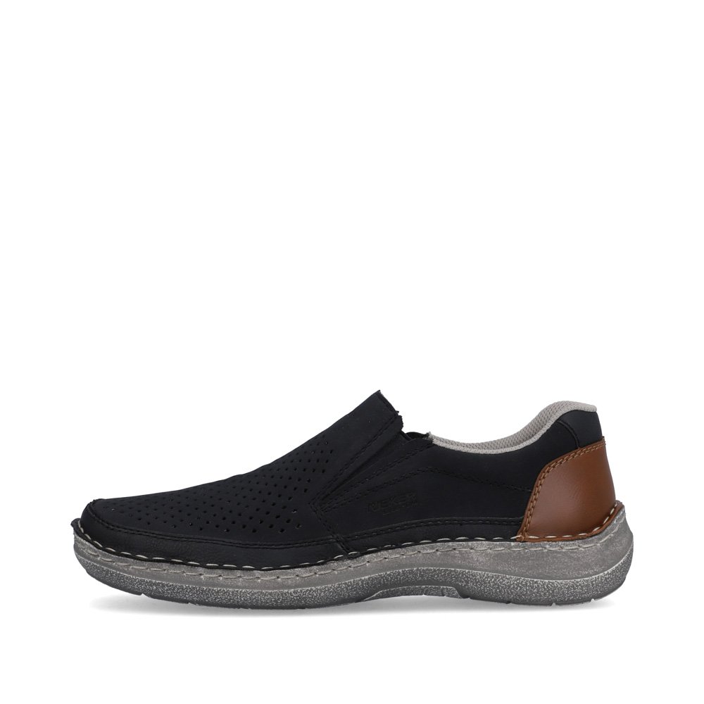 Blue Rieker men´s slippers 03079-14 with an elastic insert as well as extra width H. Outside of the shoe.