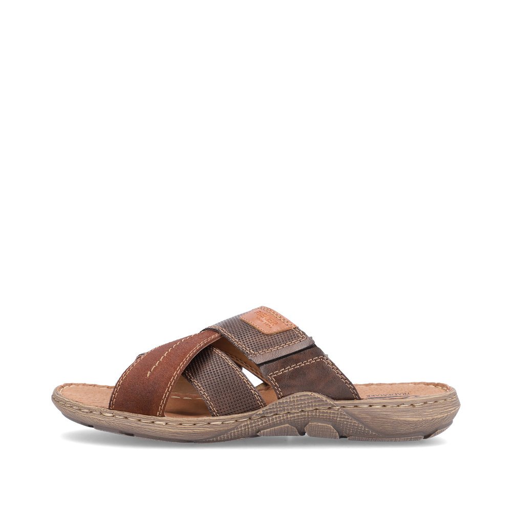 Mocha-colored Rieker men´s mules 22053-25 with an elastic insert. Outside of the shoe.
