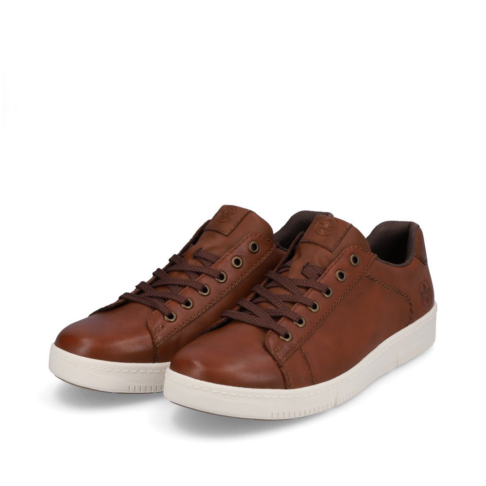 Espresso brown Rieker men´s low-top sneakers B7120-24 with lacing. Shoes laterally.