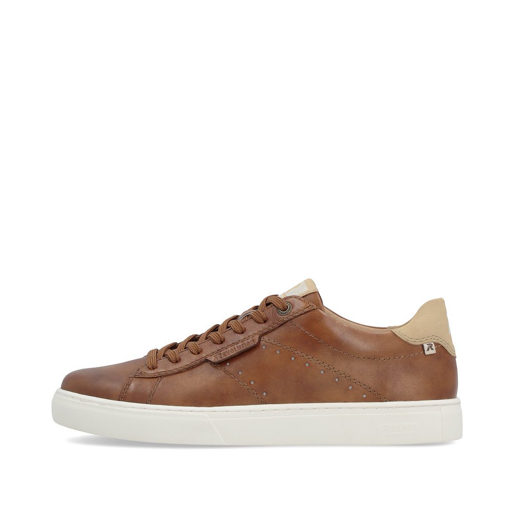 Brown Rieker men´s low-top sneakers U0704-24 with a TR sole with soft EVA inlet. Outside of the shoe.