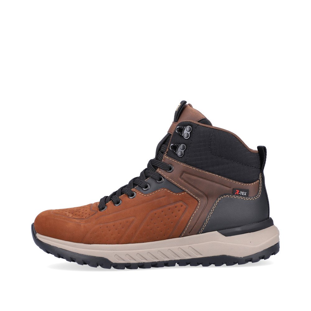 Brown Rieker EVOLUTION men´s boots U0161-22 with super light and flexible sole. The outside of the shoe