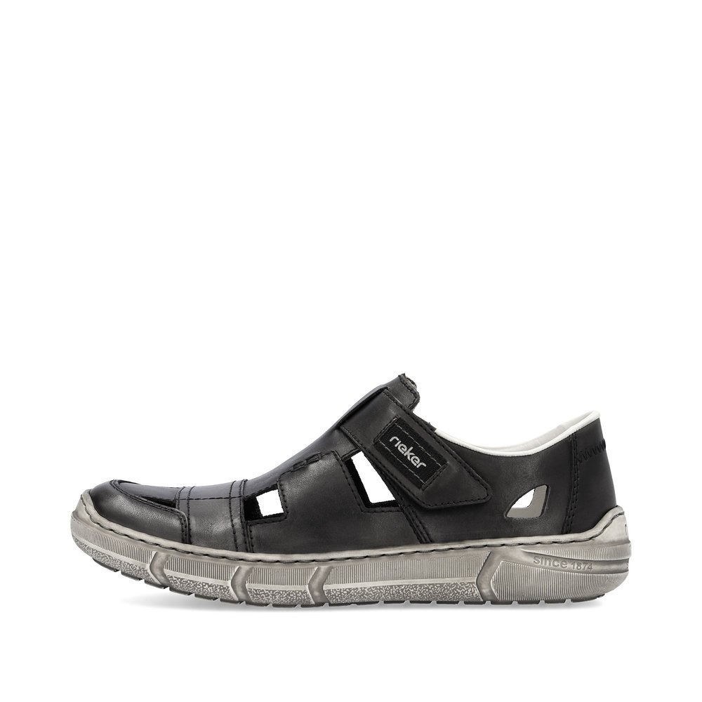 Rieker chaussons gris pour hommes 04050-40 avec une fermeture velcro. Côté extérieur de la chaussure.