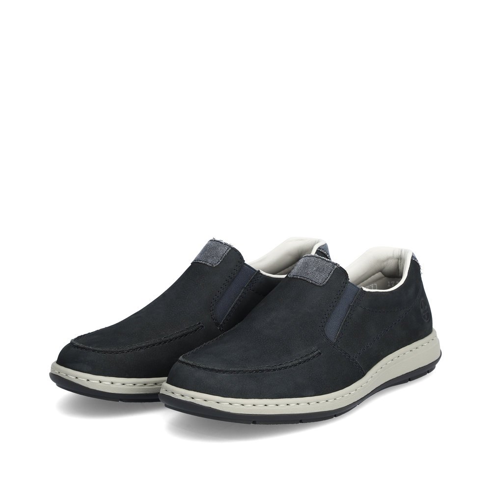 Blue Rieker men´s slippers 17359-14 with an elastic insert as well as extra width H. Shoes laterally.