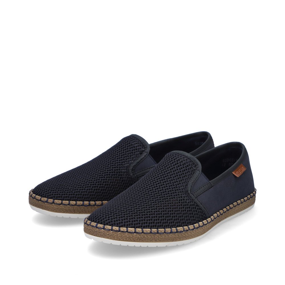 Blue Rieker men´s slippers B5265-14 with elastic insert as well as blue stitching. Shoes laterally.