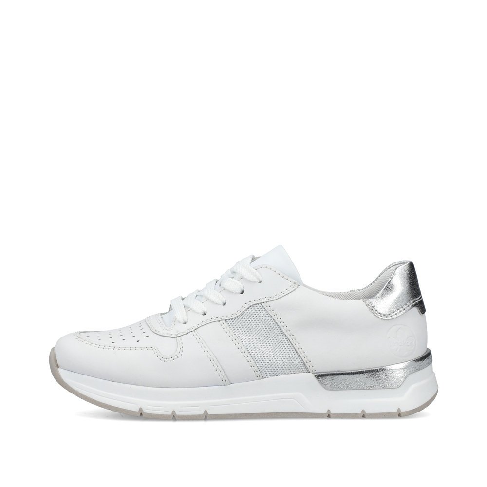 White Rieker women´s low-top sneakers 58921-80 with lacing as well as a grippy sole. Outside of the shoe.