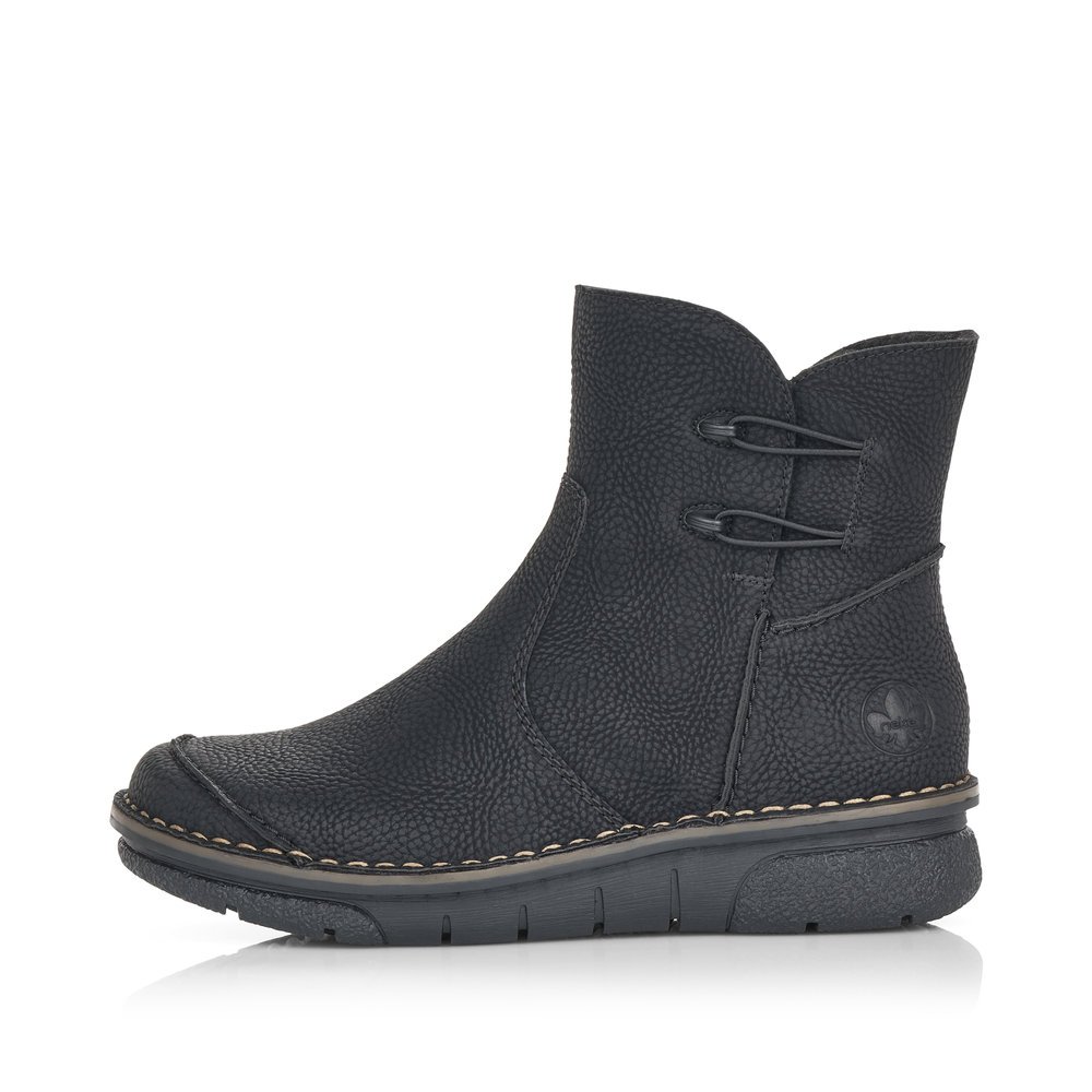 Night black Rieker women´s ankle boots 73364-00 with zipper as well as profile sole. The outside of the shoe