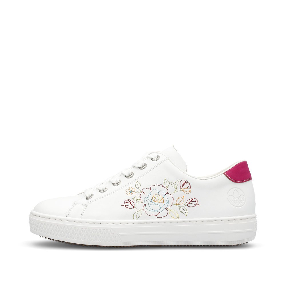 Crystal white Rieker women´s low-top sneakers L5901-80 with lacing. Outside of the shoe.